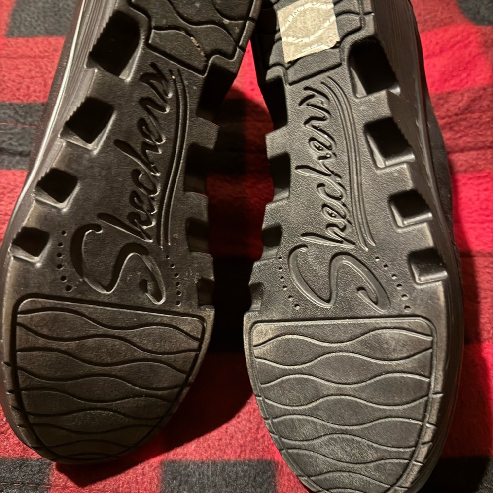 Skechers Black Ankle Booties with Zipper Detail - Picture 2 of 4
